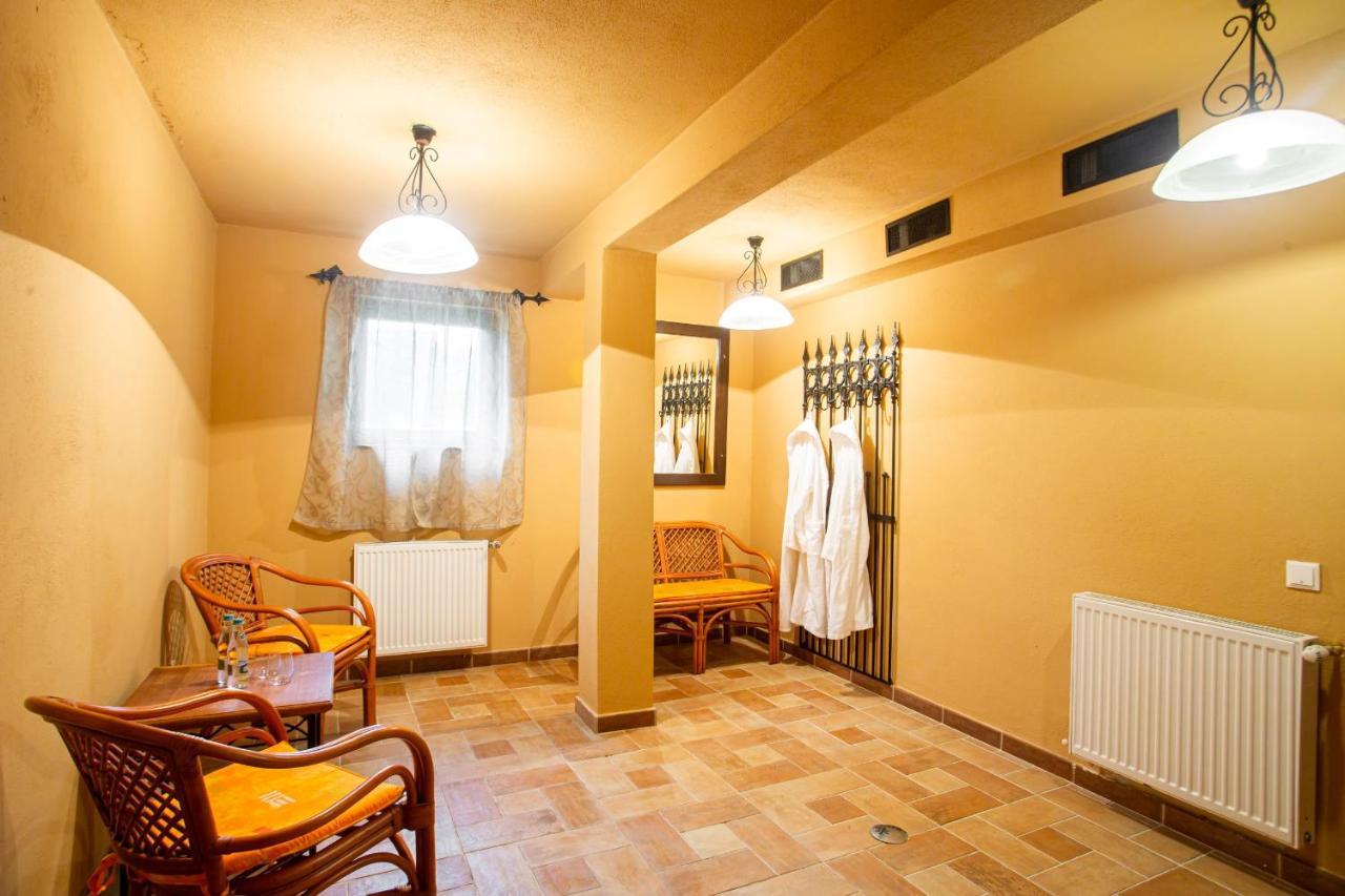 Turnul Hotel