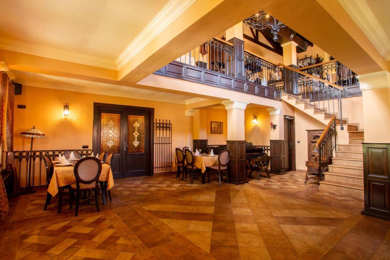 Turnul Hotel 3*